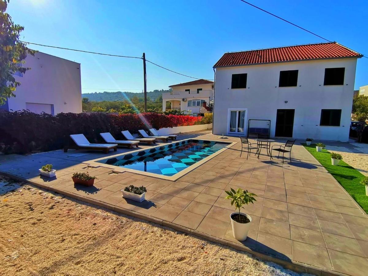 Holiday Home Nino With Amazing Swimming Pool Slatine Buitenkant foto