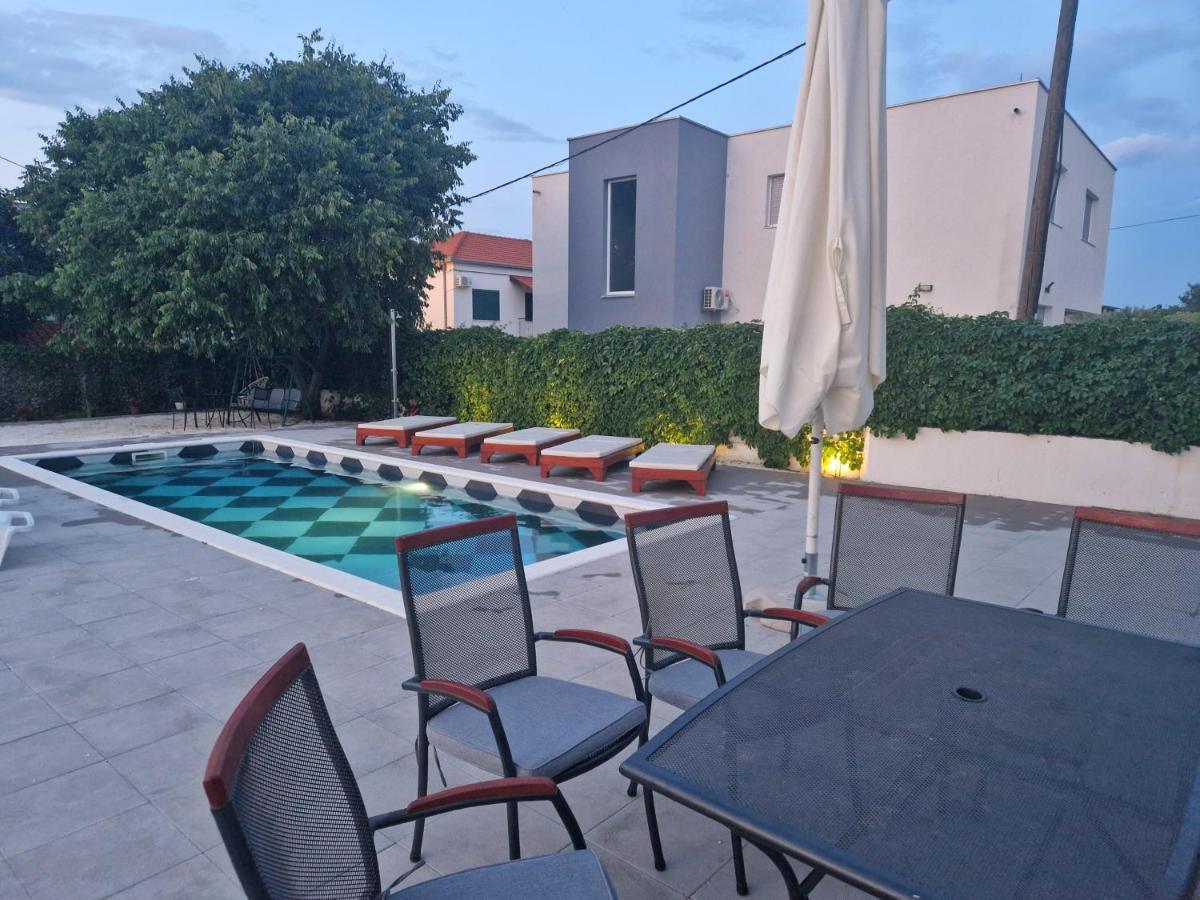 Holiday Home Nino With Amazing Swimming Pool Slatine Buitenkant foto