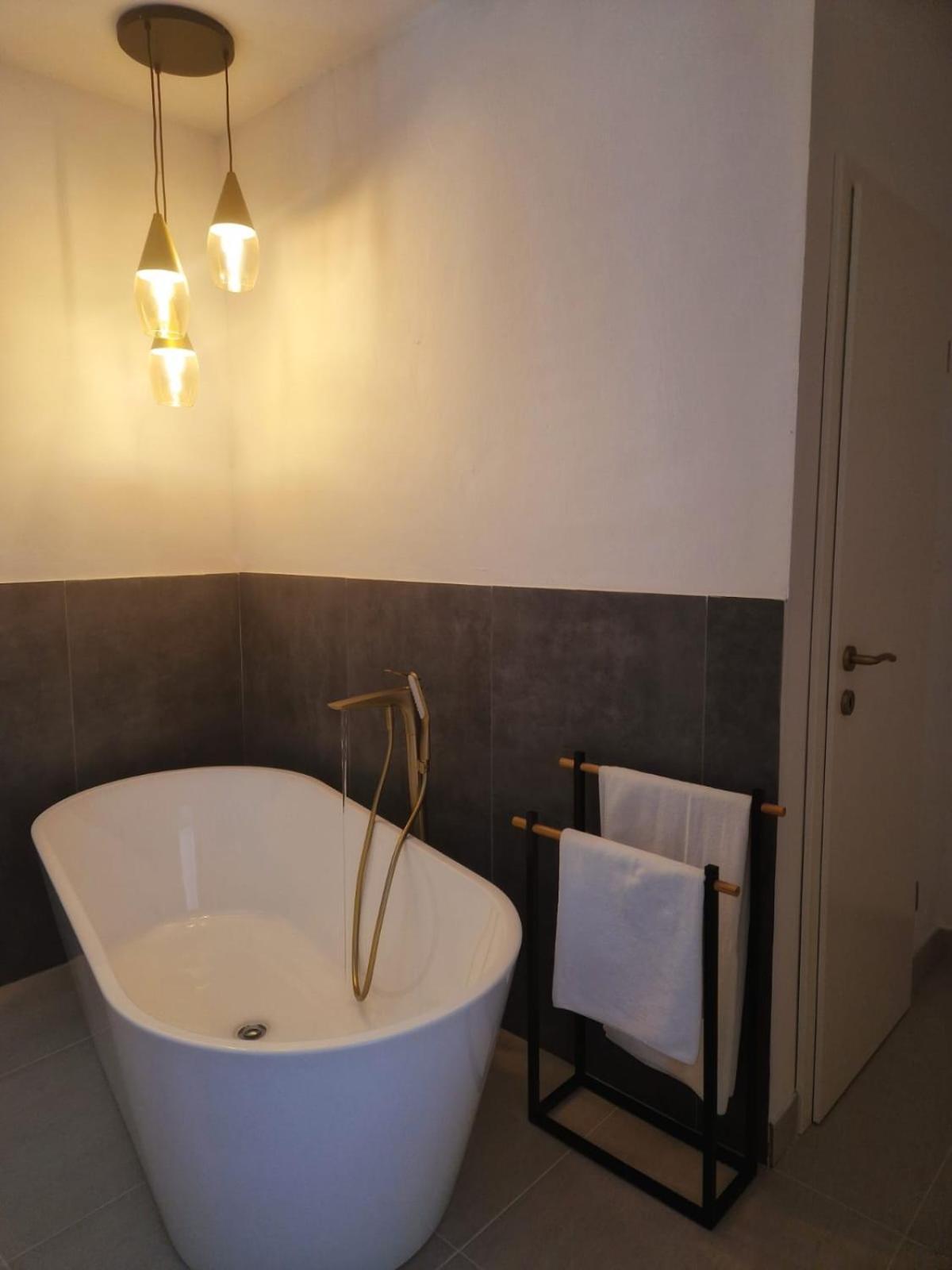 Holiday Home Nino With Amazing Swimming Pool Slatine Buitenkant foto